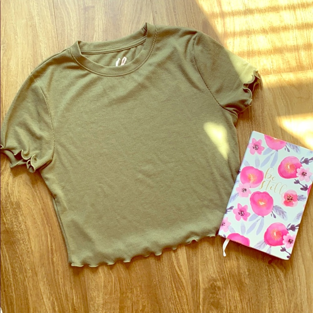 Charlotte Russe cropped army green ruffled shirt🦋